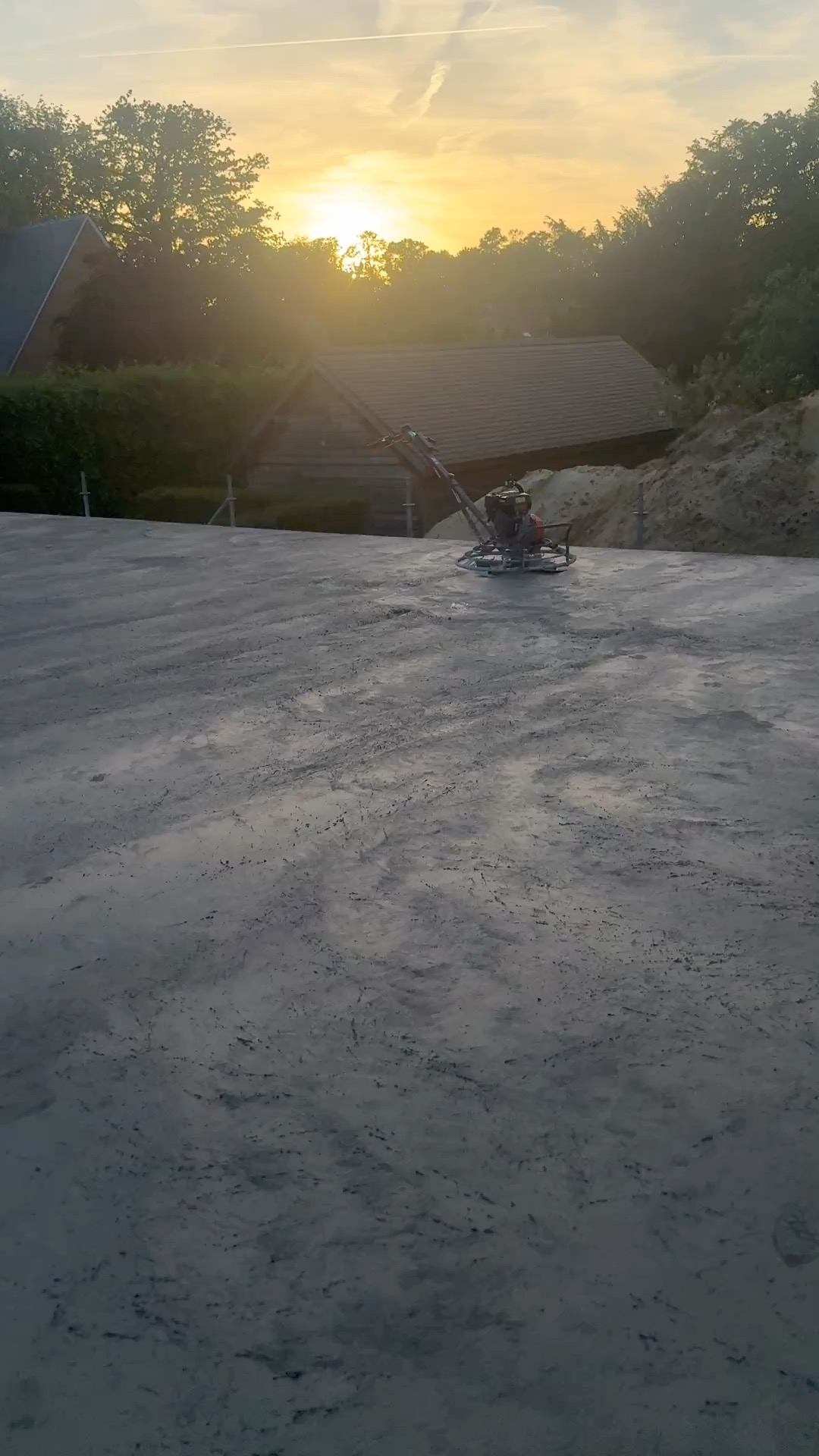 Dalle en béton au soleil couchant