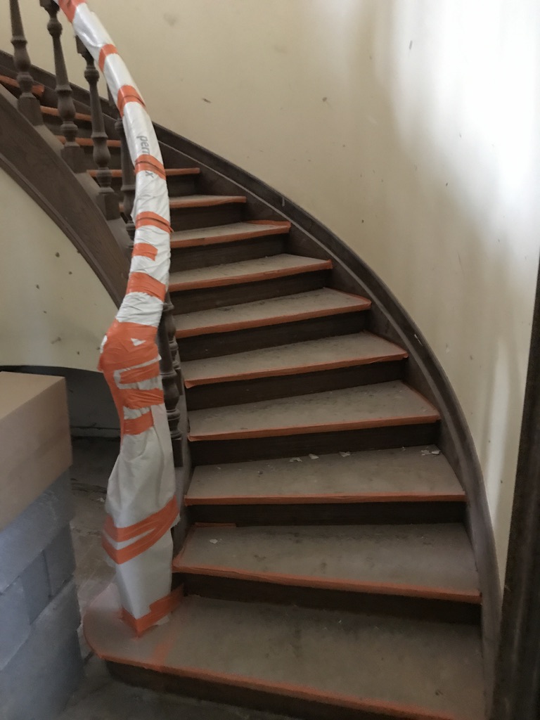 Détail des marches de l’escalier