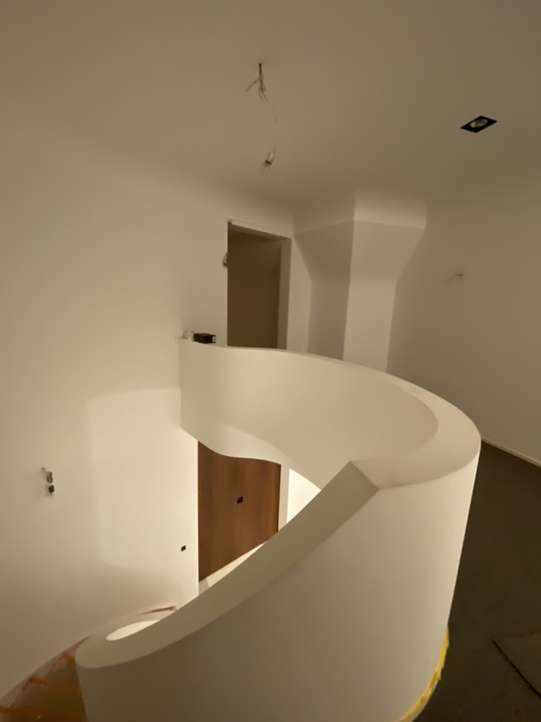 Escalier courbe réalisé sur mesure